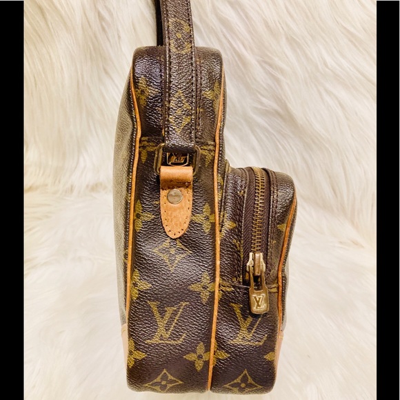 Authentic Louis Vuitton Amazon #2.8b - Picture 4 of 9